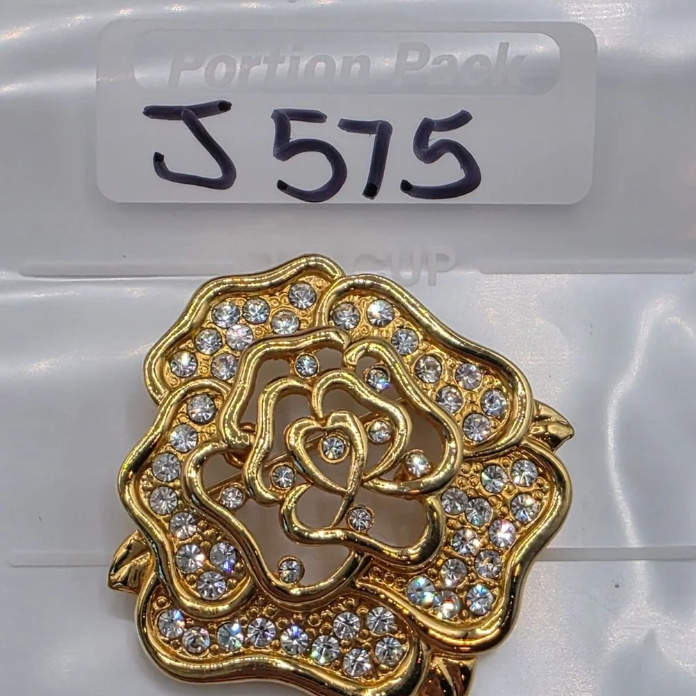 Sparkling Rose Brooch Pin Rhinestone Gold Tone Flower Statement Jewelry Openwork